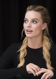 Margot Robbie